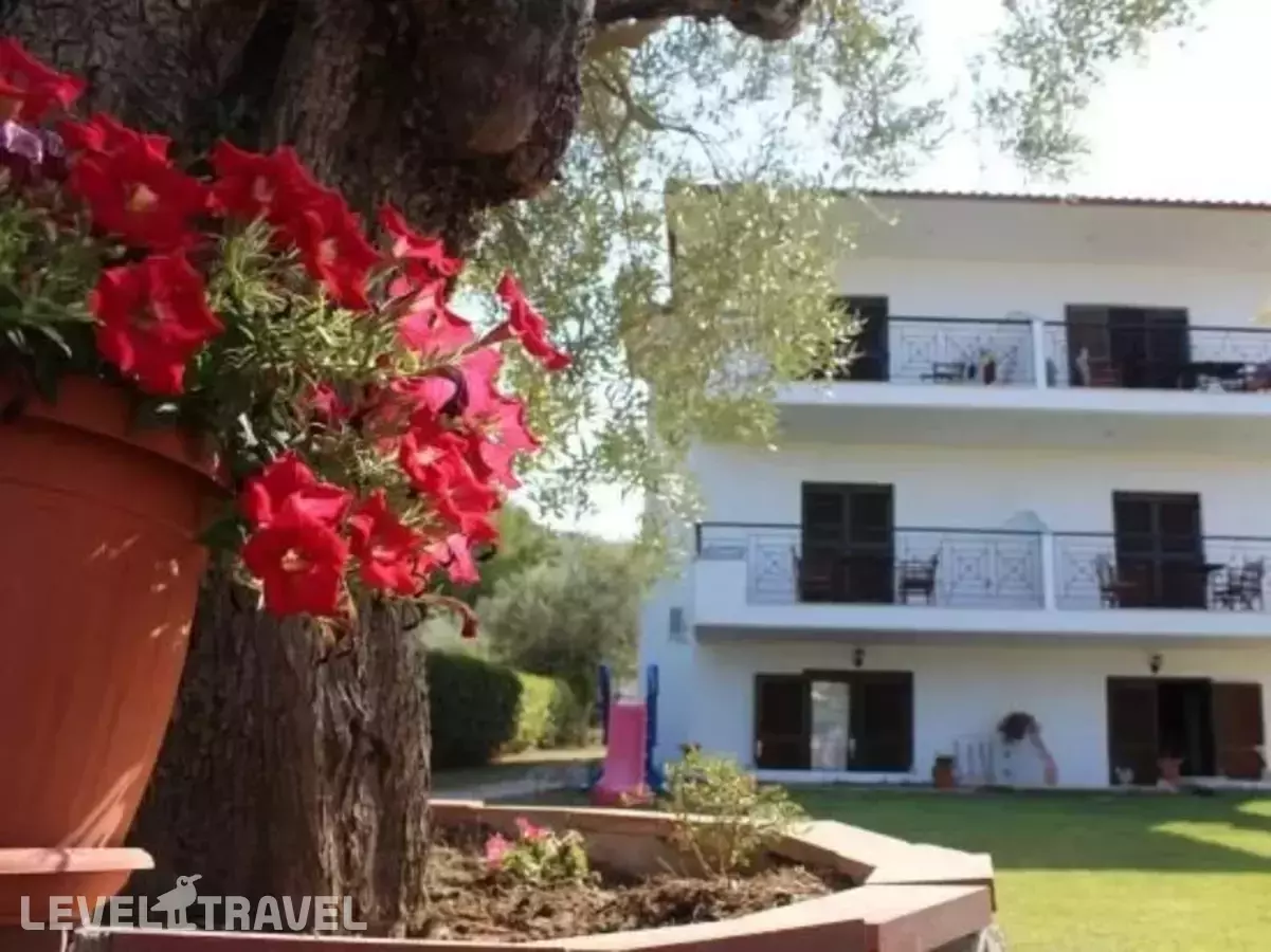 Ioannis Apartments