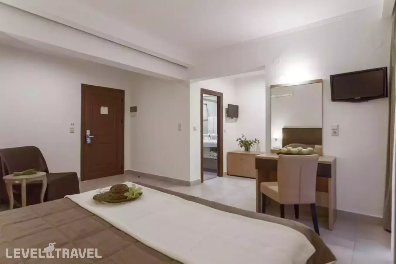 Lagomandra Beach Hotel