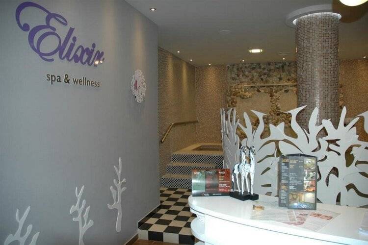 Lagomandra Hotel & Spa
