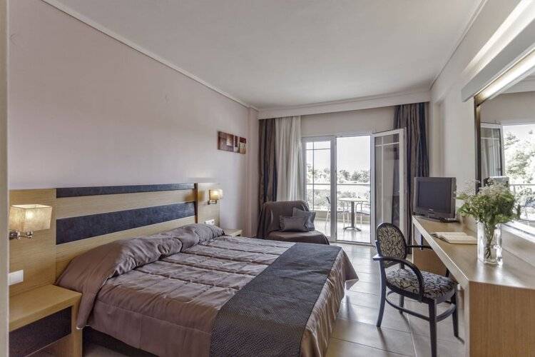 Lagomandra Hotel & Spa