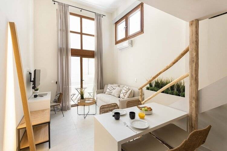 Palm Suites