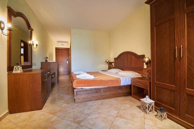 Toroni Blue Sea Hotel & Spa