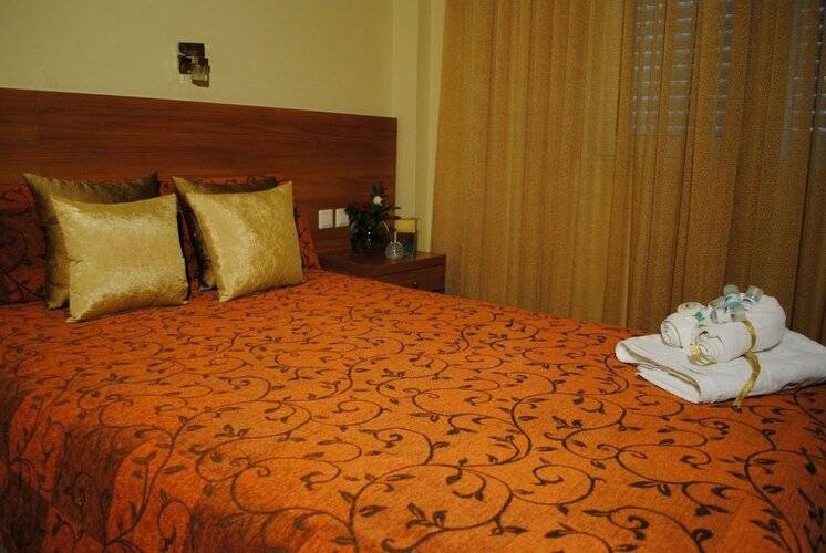 Ideal Hotel
