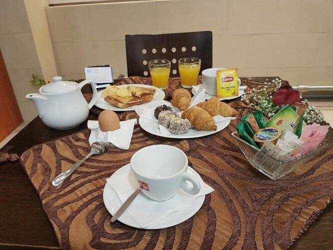 Ideal Hotel