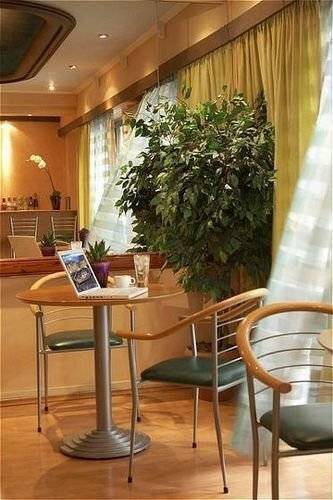 Phidias Piraeus Hotel