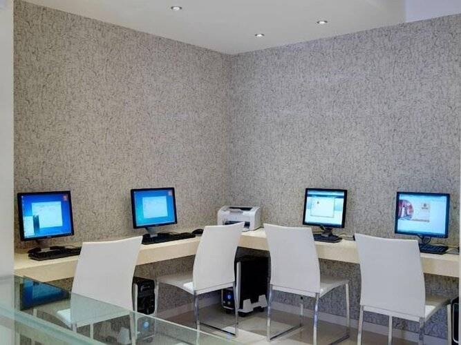 Phidias Piraeus Hotel