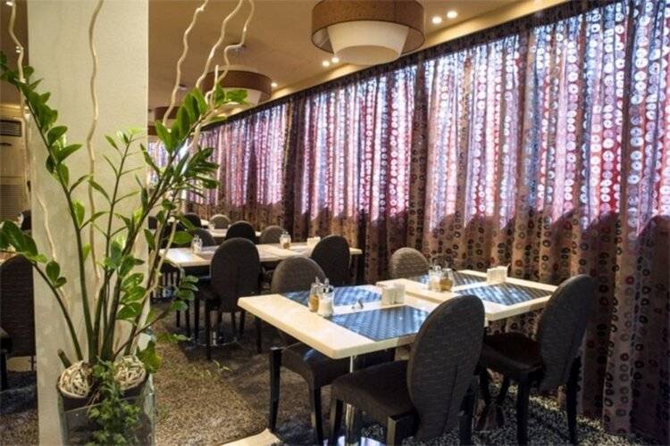 Piraeus City Hotel
