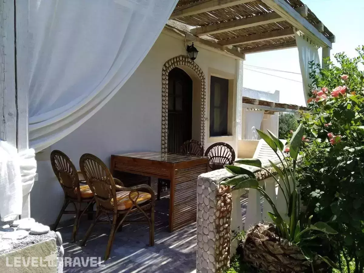 Spaceful Apartment With Veranda N Garden