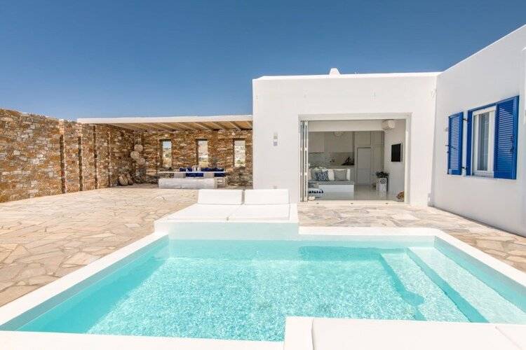 Casagreek Tinos