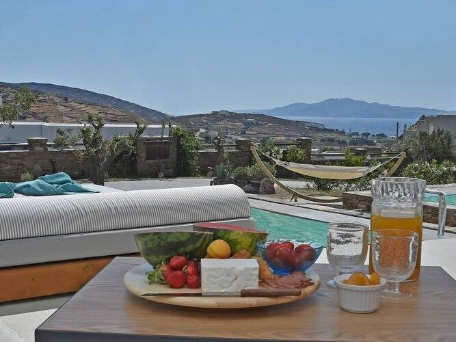 Tinos Blend Suites