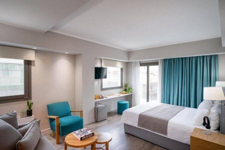 Chroma Fashion Rooms & Apartments