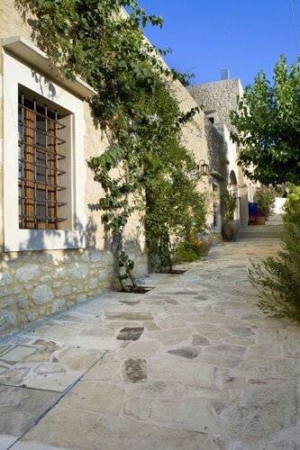 Kapsaliana Village Hotel