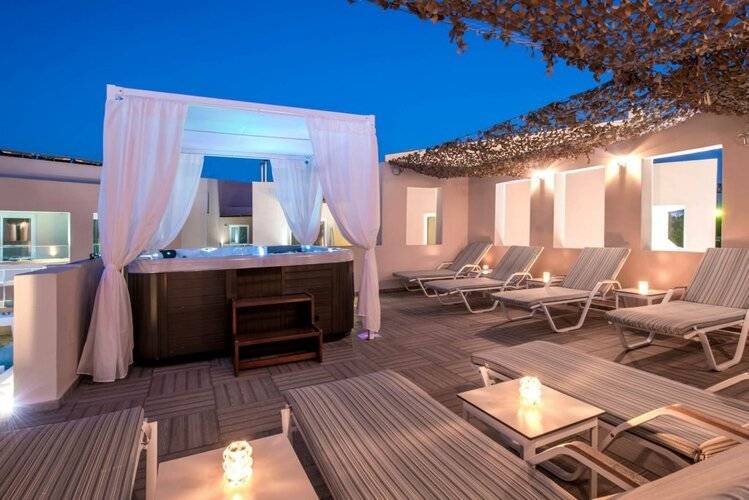 Omiros Boutique Hotel (Adults Only 18+)