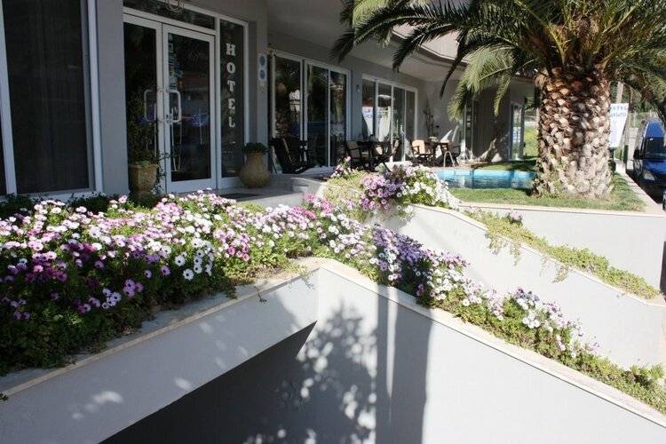 Hotel Cariatis