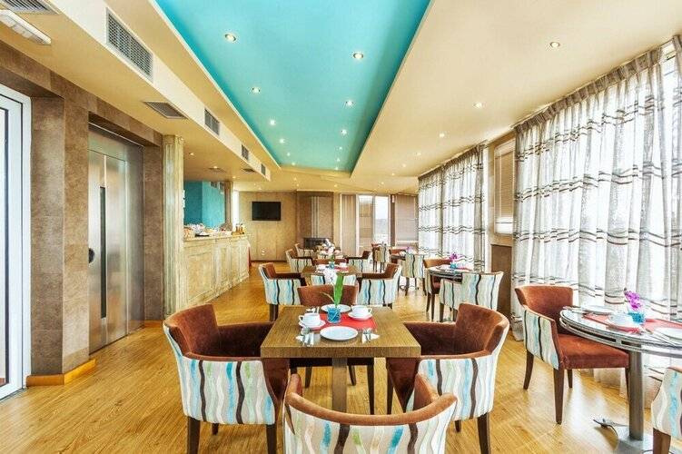 Perea Hotel