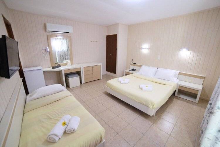 Idi Hotel