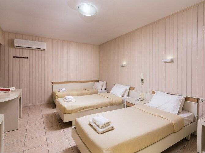 Idi Hotel