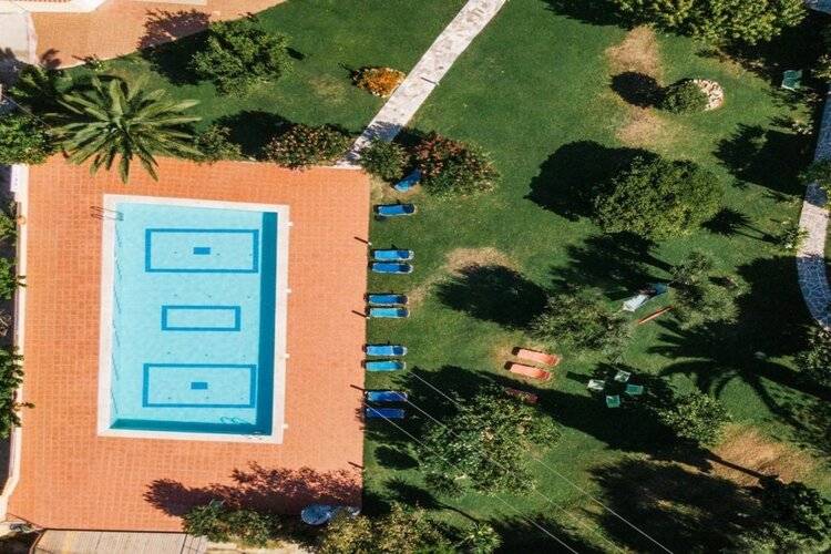 Idi Hotel