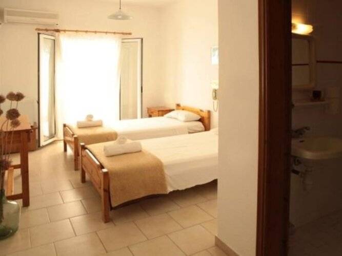 Marina Hotel