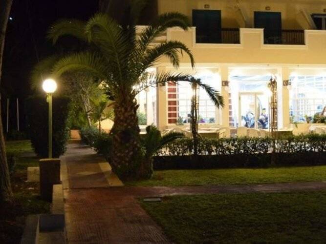 Apollon Hotel