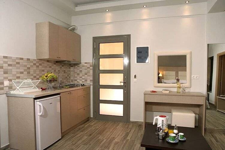 Dionysos Hotel & Suites