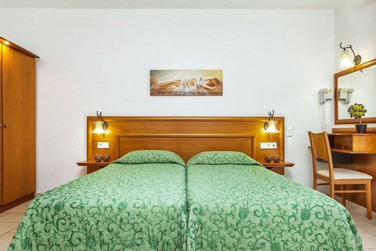 Nereides Hotel