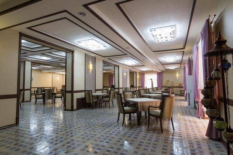 Alexandr Hotel