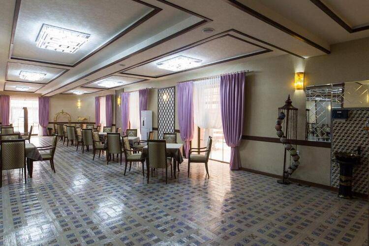 Alexandr Hotel