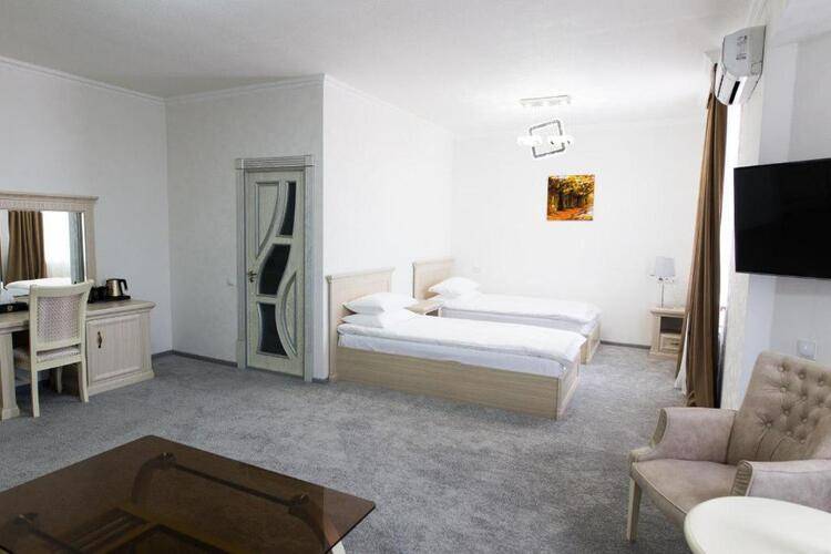 Alexandr Hotel