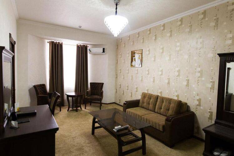 Alexandr Hotel