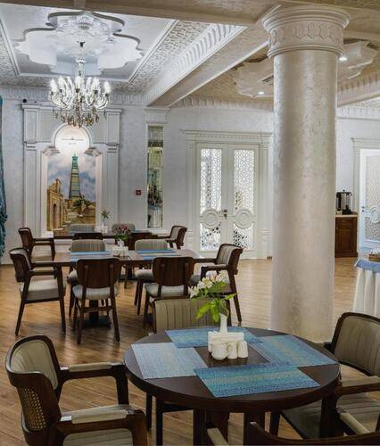 Zarafshon Parkside Hotel