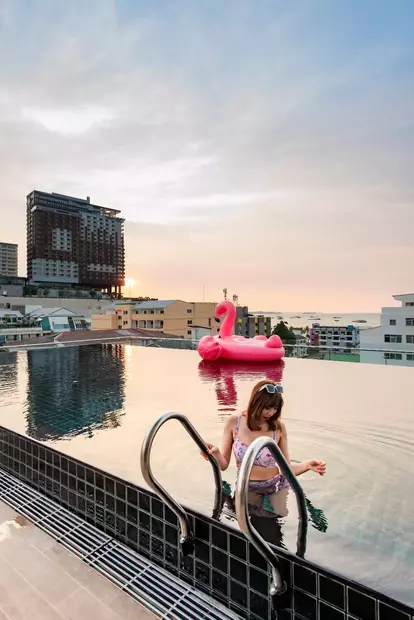 Blackwoods Hotel Pattaya