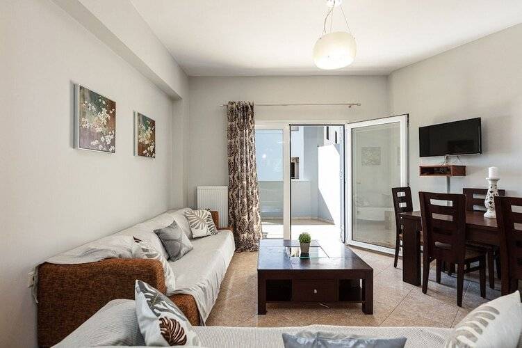Helena's Aparthotel