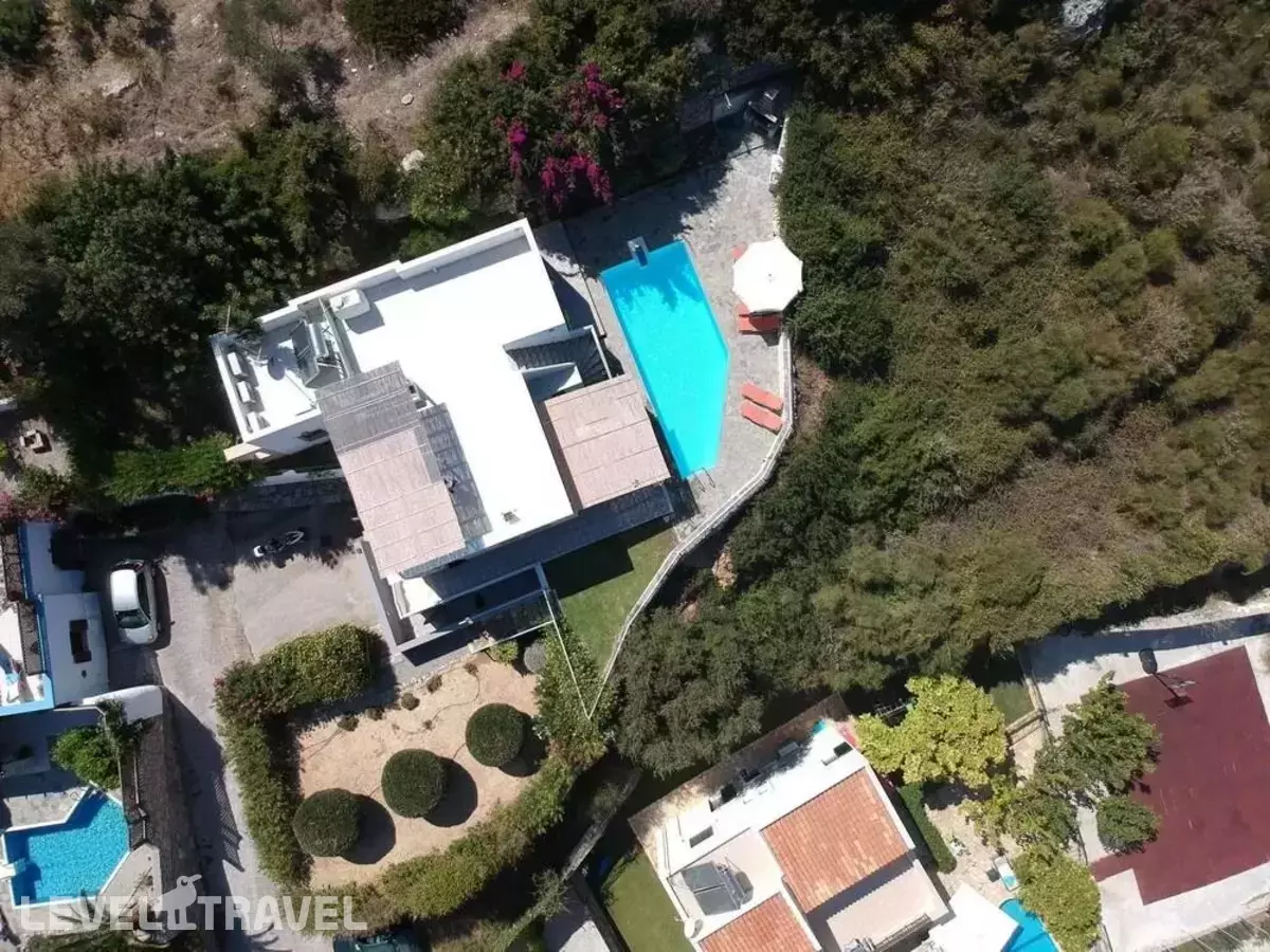 Luxury Villa In Agia Triada With Swimming Pool