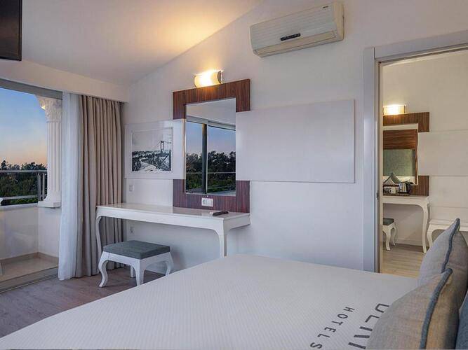 Berry Hotels Sorgun (Ex.Maya World Side)