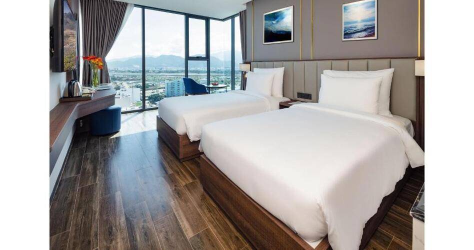 Amber Hotel