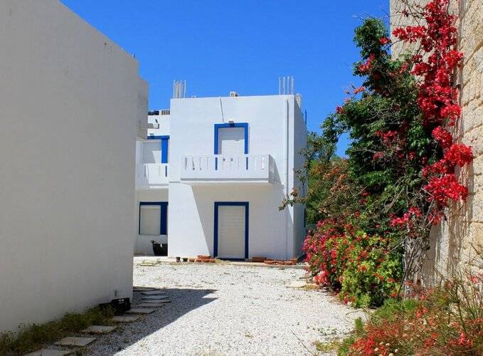 Alexis Apartments