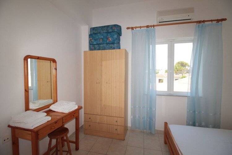 Alexis Apartments
