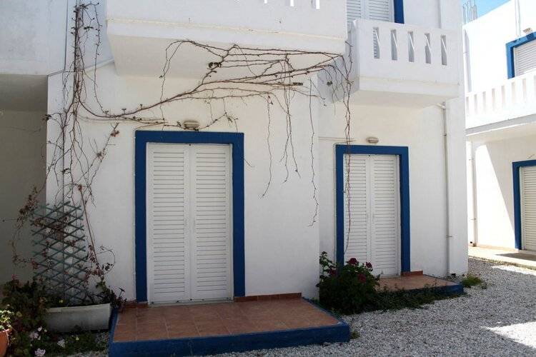 Alexis Apartments