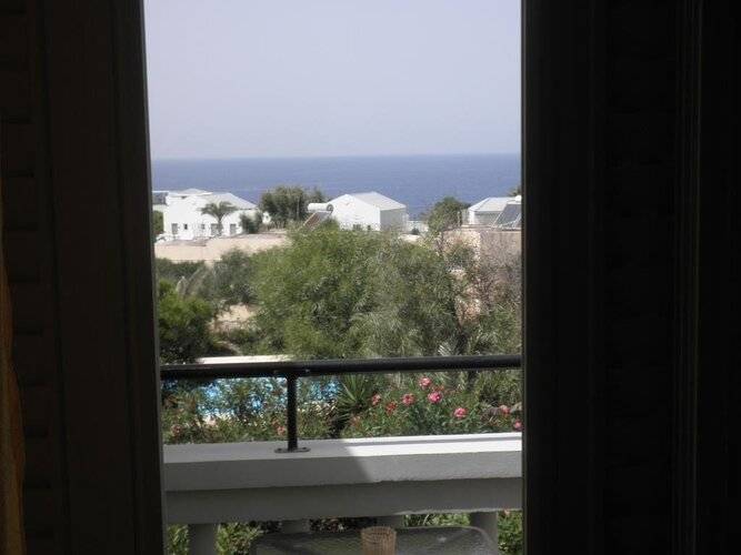 Anthemis Apartment