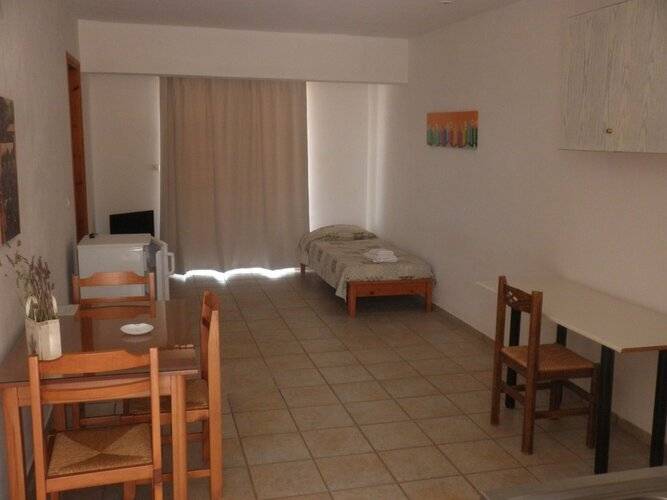 Anthemis Apartment