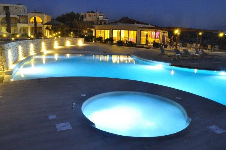 Kavos Hotel