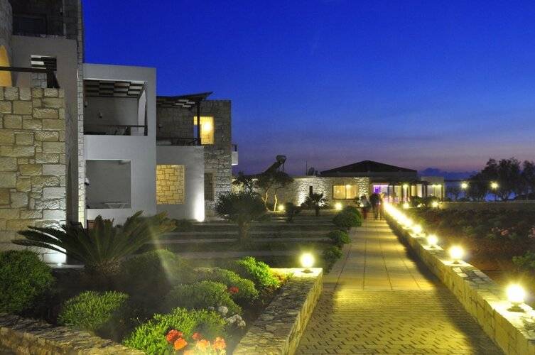 Kavos Hotel
