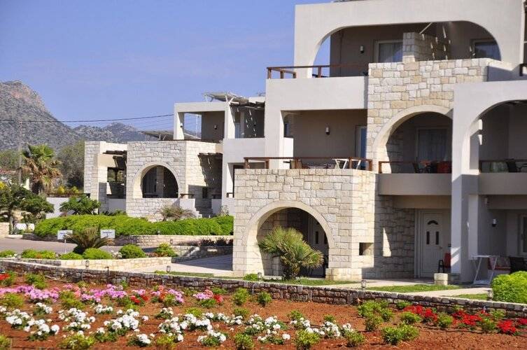 Kavos Hotel