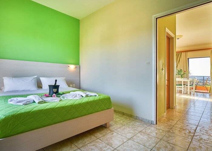 Nanakis Beach Apartments