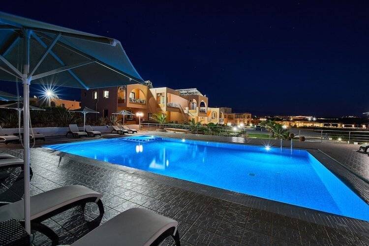 Nanakis Beach Apartments