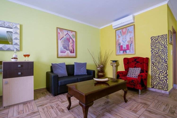 Отель Paradice Luxury Suites