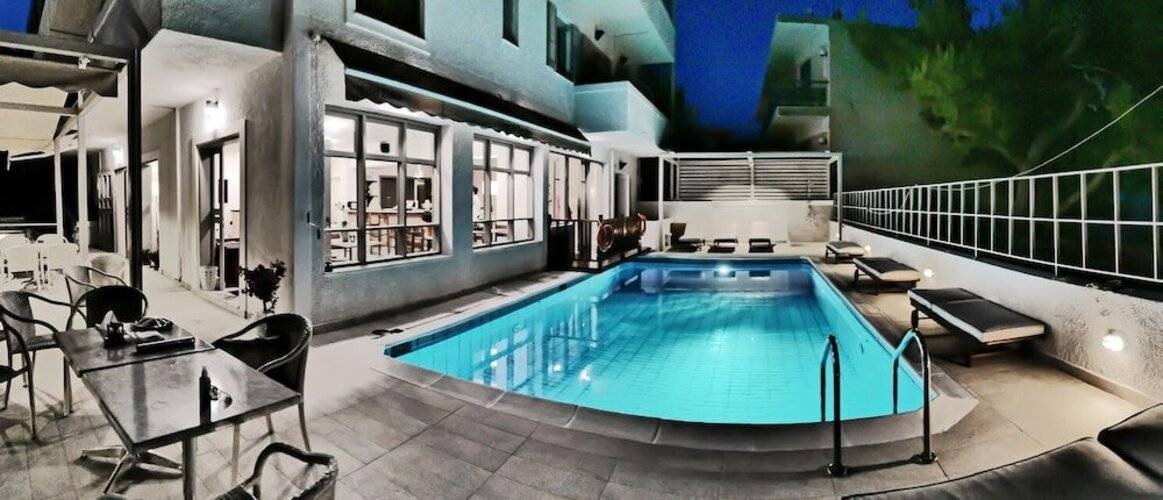 Erato Hotel