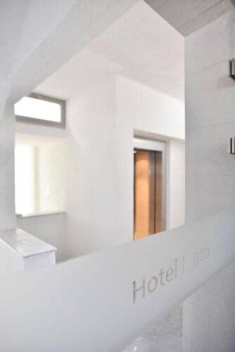 Erato Hotel