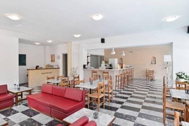 Erato Hotel